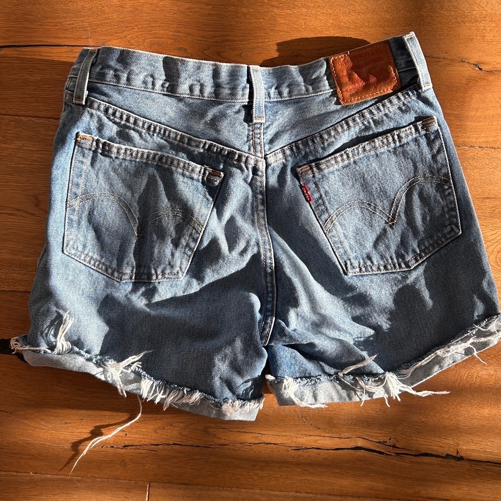 Levi's 501 Women's Denim Short Size 27